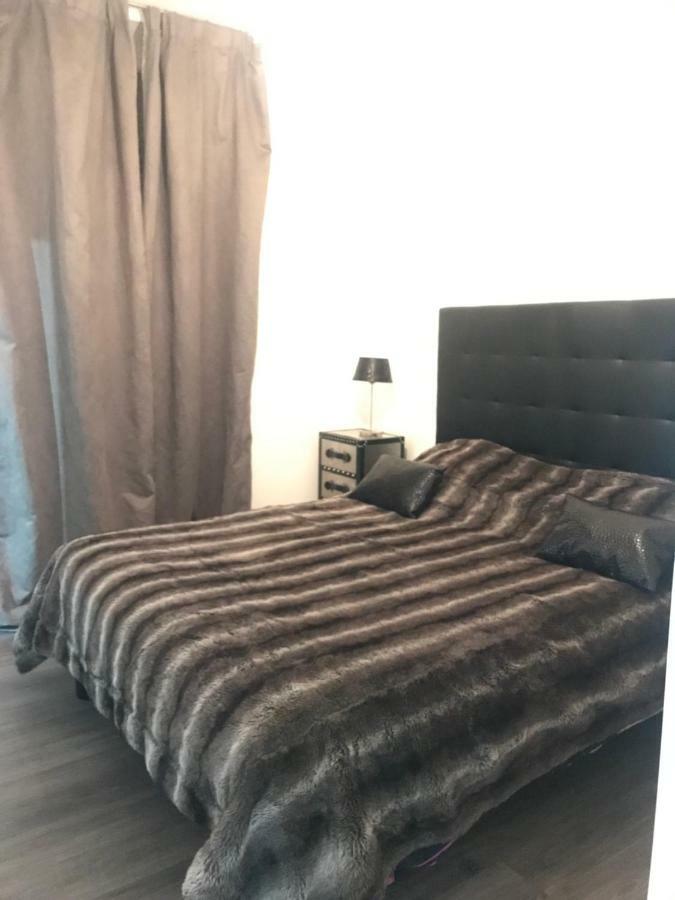 The Charming Trocadero Eiffel Tower Bed and Breakfast Parijs Buitenkant foto